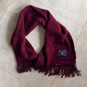 Authentic Burberrys Vintage blanket scarf/shawl Burgundy 100% Wool